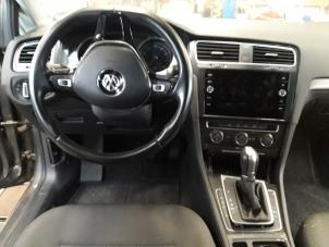 Volkswagen Golf VII 1.0 TSI 12V BlueMotion Épave (2019, Gris)