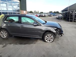 Volkswagen Golf VII 1.0 TSI 12V BlueMotion Épave (2019, Gris)