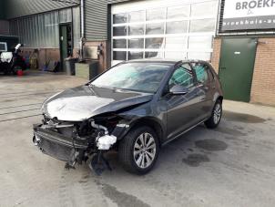 Volkswagen Golf VII 1.0 TSI 12V BlueMotion Épave (2019, Gris)
