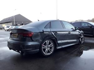 Audi A3 Limousine 1.5 35 TFSI 16V Épave (2020, Gris)