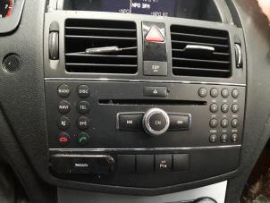 Mercedes C Estate 1.6 C-180K 16V BlueEfficiency Vehículo de desguace (2009, Blanco)