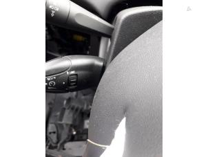 Peugeot 208 I 1.2 Vti 12V PureTech 82 Épave (2016, Noir)