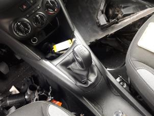 Peugeot 208 I 1.2 Vti 12V PureTech 82 Épave (2016, Noir)