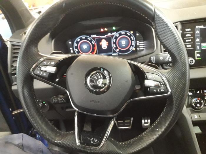 Skoda Karoq 1.5 TSI 16V Épave (2021, Bleu)