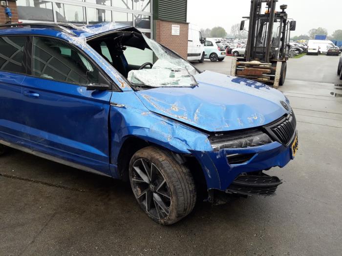 Skoda Karoq 1.5 TSI 16V Épave (2021, Bleu)