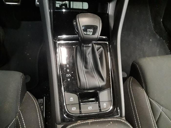 Skoda Karoq 1.5 TSI 16V Épave (2021, Bleu)