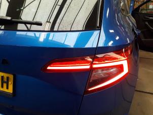 Skoda Karoq 1.5 TSI 16V Épave (2021, Bleu)