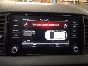 Skoda Karoq 1.5 TSI 16V Épave (2021, Bleu)