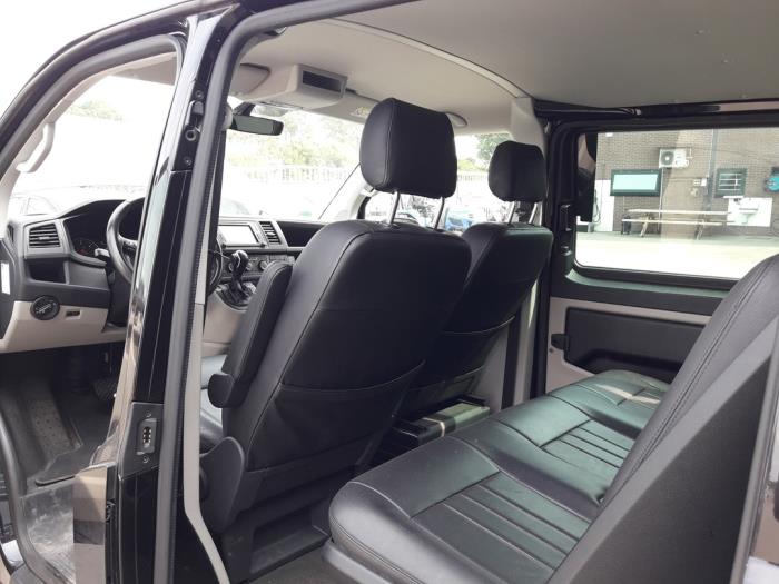 Volkswagen Transporter T6 2.0 TDI 150 Épave (2018, Noir)