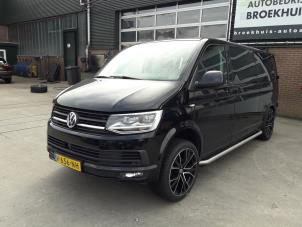 Volkswagen Transporter T6 2.0 TDI 150 Épave (2018, Noir)