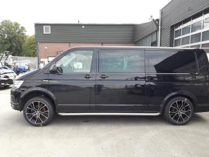 Volkswagen Transporter T6 2.0 TDI 150 Épave (2018, Noir)