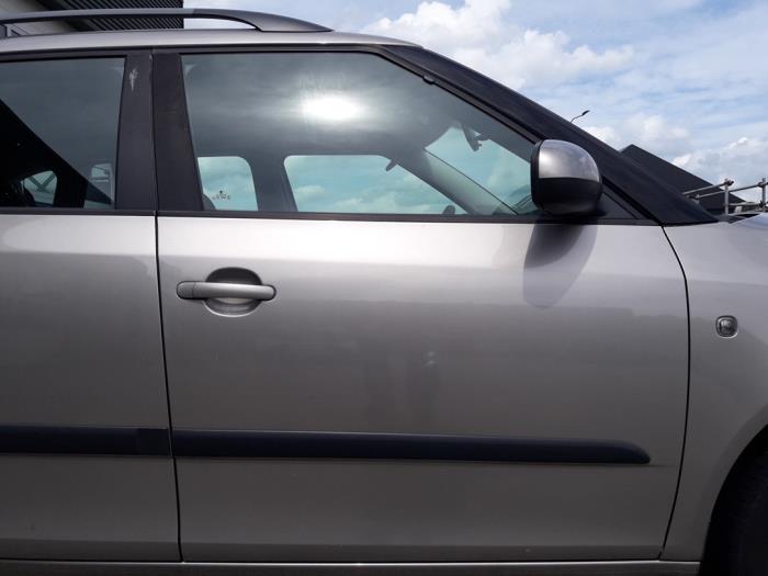 Skoda Fabia II Combi 1.2 TDI 12V Greenline Épave (2011, Beige)