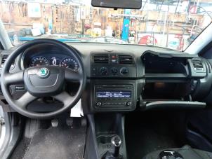 Skoda Fabia II Combi 1.2 TDI 12V Greenline Épave (2011, Beige)