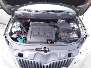 Skoda Fabia II Combi 1.2 TDI 12V Greenline Épave (2011, Beige)