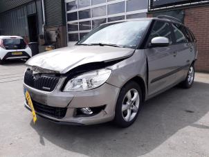 Skoda Fabia II Combi 1.2 TDI 12V Greenline Épave (2011, Beige)