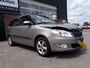 Skoda Fabia II Combi 1.2 TDI 12V Greenline Épave (2011, Beige)