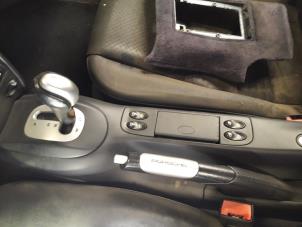 Porsche 911 3.6 Carrera 4 24V Épave (2003, Gris)
