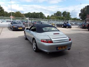 Porsche 911 3.6 Carrera 4 24V Épave (2003, Gris)