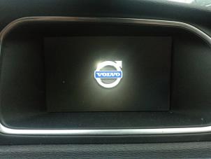 Volvo V40 2.0 D2 16V Épave (2015, Blanc)