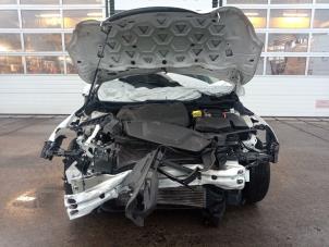 Volvo V40 2.0 D2 16V Épave (2015, Blanc)