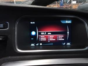 Volvo V40 2.0 D2 16V Épave (2015, Blanc)