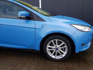 Ford Focus 3 1.0 Ti-VCT EcoBoost 12V 100 Épave (2016, Bleu)