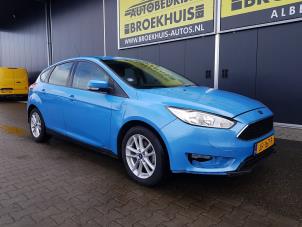 Ford Focus 3 1.0 Ti-VCT EcoBoost 12V 100 Épave (2016, Bleu)