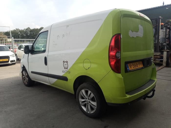 Opel Combo 1.3 CDTI 16V Schrottauto (2018, Weiß)