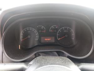 Opel Combo 1.3 CDTI 16V Schrottauto (2018, Weiß)