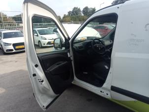 Opel Combo 1.3 CDTI 16V Schrottauto (2018, Weiß)
