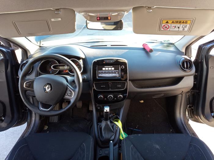 Renault Clio IV 0.9 Energy TCE 90 12V Samochód złomowany (2019, Szary)