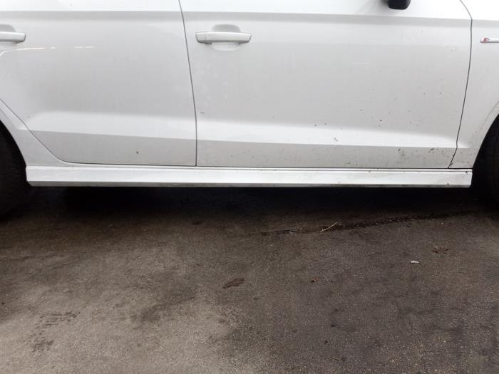 Audi A3 Limousine 1.5 TFSI 16V Samochód złomowany (2019, Bialy)