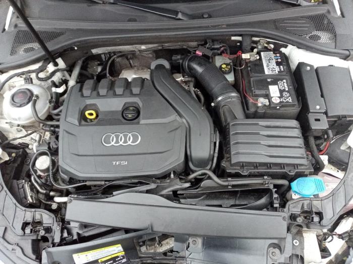 Audi A3 Limousine 1.5 TFSI 16V Samochód złomowany (2019, Bialy)