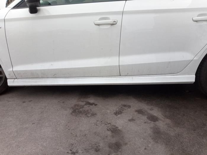 Audi A3 Limousine 1.5 TFSI 16V Samochód złomowany (2019, Bialy)