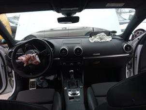 Audi A3 Limousine 1.5 TFSI 16V Samochód złomowany (2019, Bialy)
