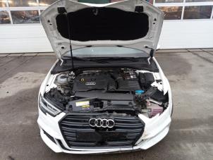 Audi A3 Limousine 1.5 TFSI 16V Samochód złomowany (2019, Bialy)