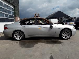 BMW 7 serie 745i,Li 4.4 V8 32V Samochód złomowany (2002, Szary)