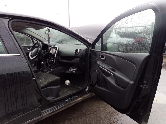 Renault Clio IV 1.5 dCi 90 FAP Épave (2015, Noir)