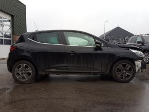 Renault Clio IV 1.5 dCi 90 FAP Épave (2015, Noir)