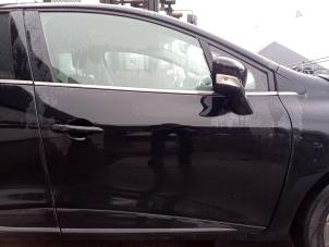 Renault Clio IV 1.5 dCi 90 FAP Épave (2015, Noir)