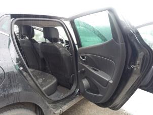Renault Clio IV 1.5 dCi 90 FAP Épave (2015, Noir)