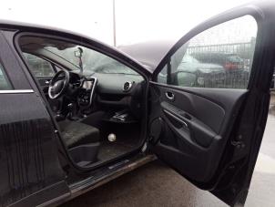 Renault Clio IV 1.5 dCi 90 FAP Épave (2015, Noir)
