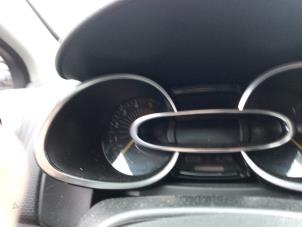 Renault Clio IV 1.5 dCi 90 FAP Épave (2015, Noir)