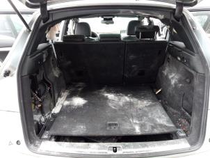 Audi Q5 2.0 TDI 16V Quattro Épave (2014, Gris)