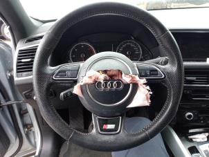 Audi Q5 2.0 TDI 16V Quattro Épave (2014, Gris)