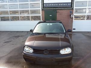Volkswagen Golf IV 2.0 Samochód złomowany (2000, Czarny)