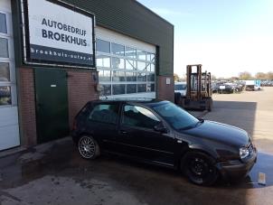Volkswagen Golf IV 2.0 Samochód złomowany (2000, Czarny)