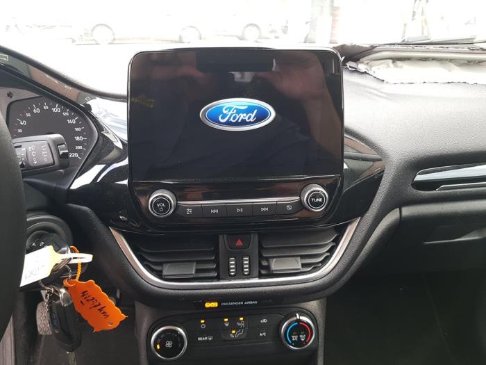 Ford Fiesta 7 1.1 Ti-VCT 12V 85 Épave (2018, Noir)