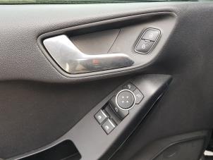 Ford Fiesta 7 1.1 Ti-VCT 12V 85 Épave (2018, Noir)