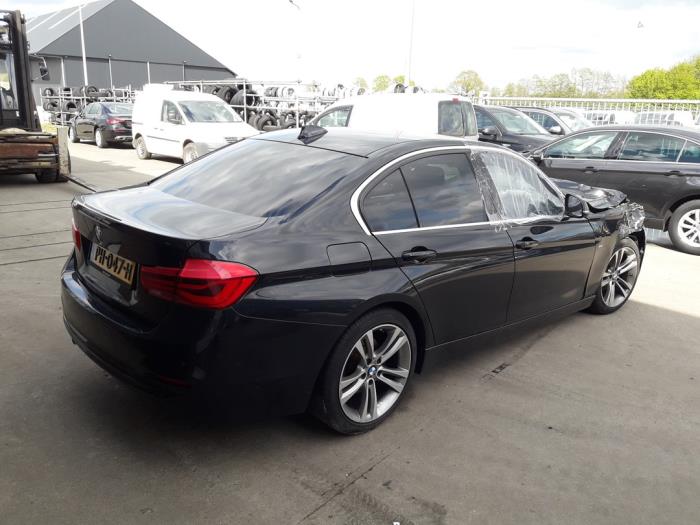 BMW 3 serie 320d 2.0 16V EfficientDynamicsEdition Épave (2017, Noir)